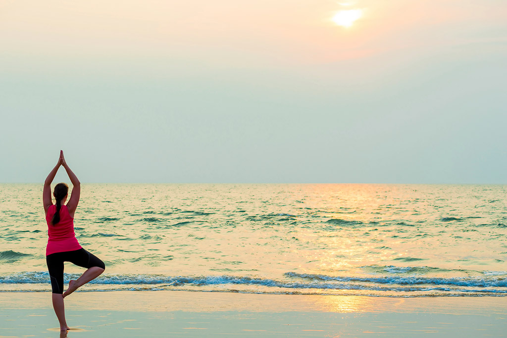 Travel-Beach-Yoga