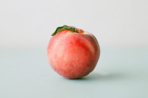 photo if a single peach