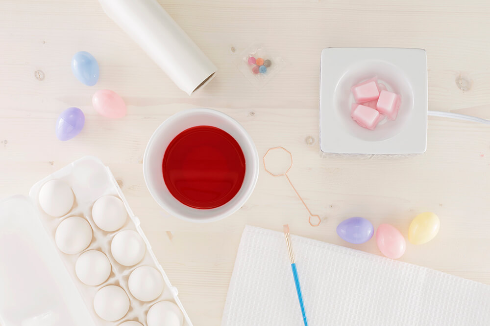 DIY Egg Decorating with Scentsy Wax