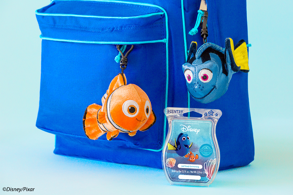 Photo of Nemo and Dori Buddy clips with bar