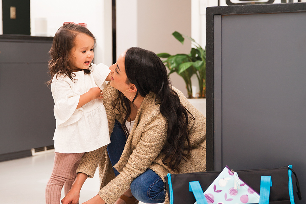 Photo of consultant with her daughter