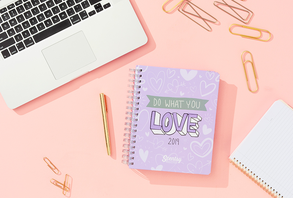 photo of a "do what you love" 2019 planner on a desk