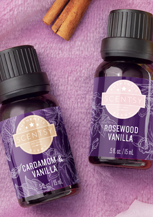 Scentsy's Cardamom & Vanilla oil and the Rosewood Vanilla oil with their ingredients