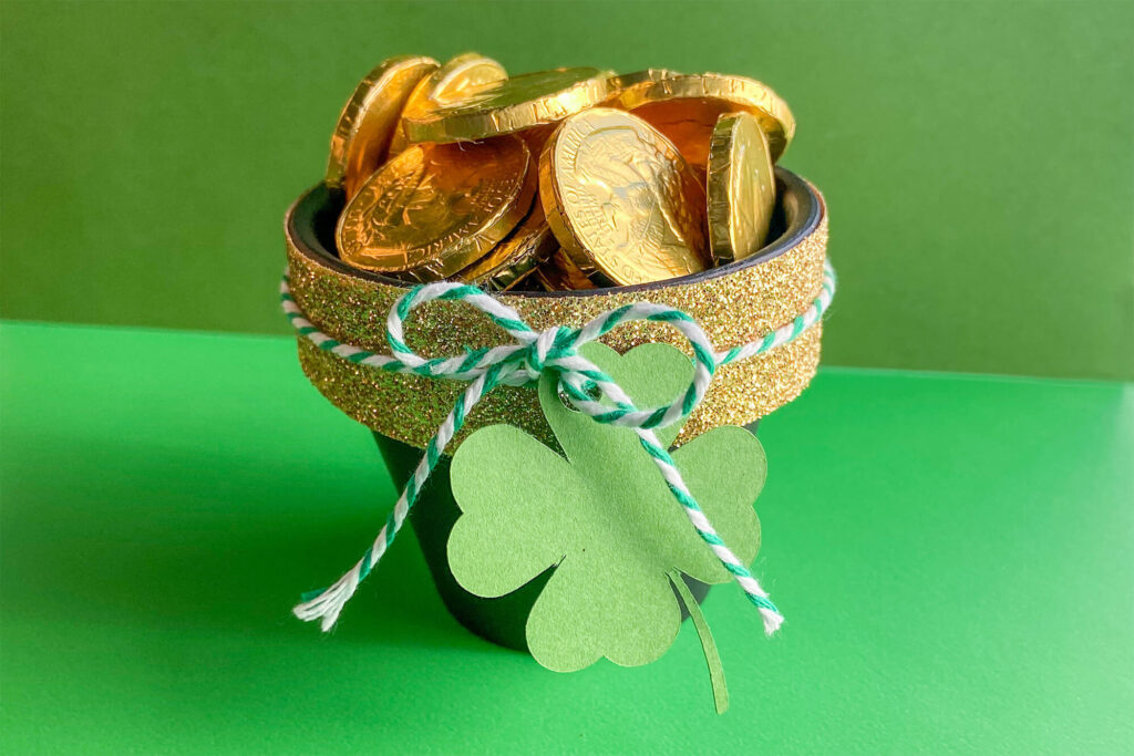 DIY Pot o' Gold completed